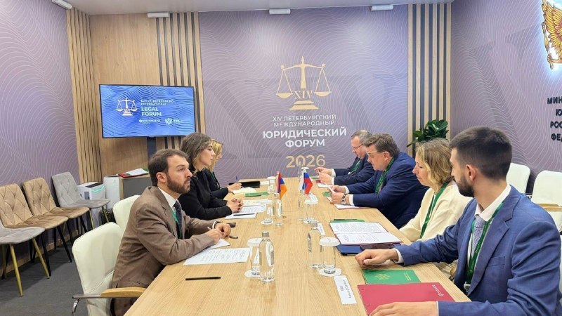 Министр юстиции Армении пригласила российского коллегу на сессию Совета министров юстиции СНГ в Ереван