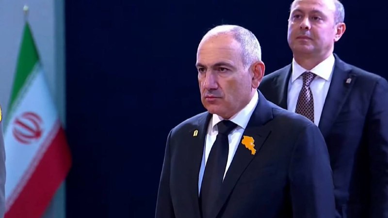 Делегация Армении во главе с Пашиняном простилась с духовным лидером Ирана в Тегеране