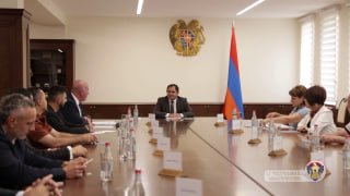 В Минобороны Армении прошло первое заседание Общественного совета под председательством Сурена Папикяна