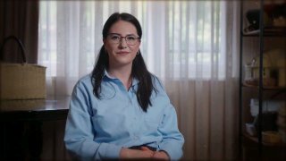Жительница Арабкира Роза Агаян создает декор и аксессуары из переработанной бумаги под брендом «Токун»