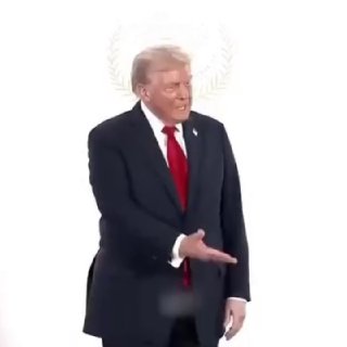 Трамп заявил, что Мелони «умоляла» сфотографироваться с ним: реакция в Ереване