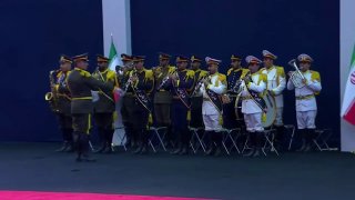 Пашинян участвовал в церемонии прощания с Хаменеи в Тегеране