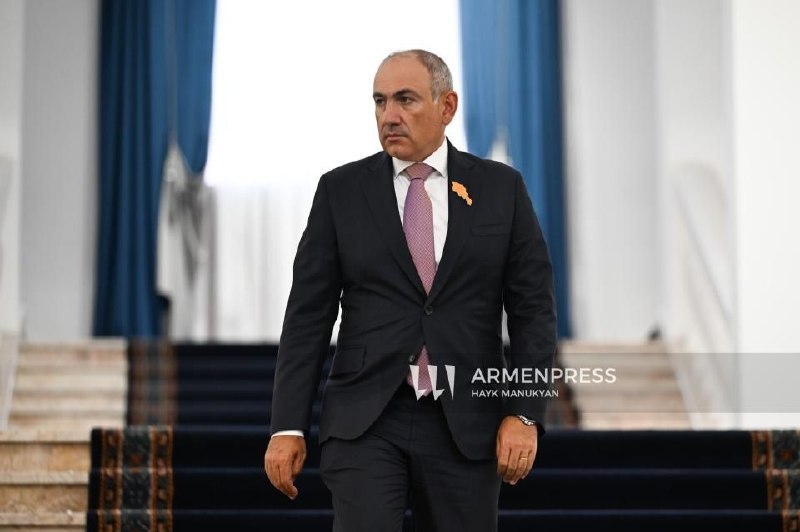 Пашинян заявил о договоренности о визите в Россию в условиях ожидания приглашения