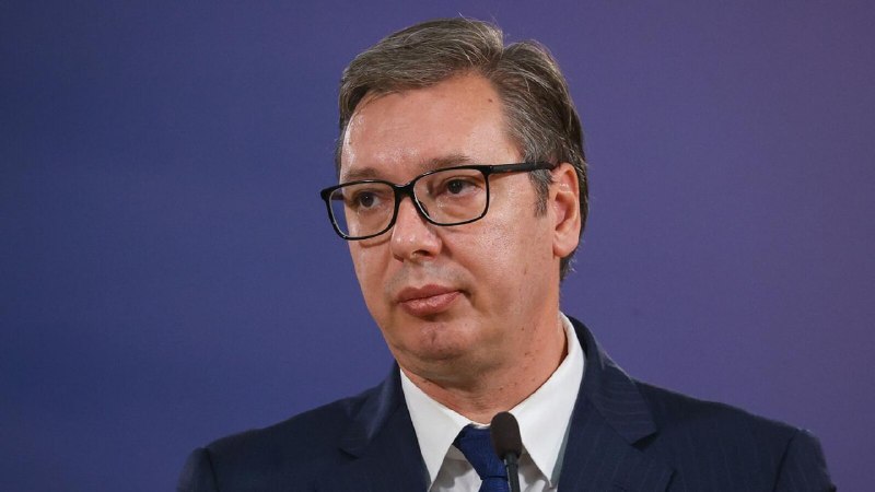 Президент Сербии Вучич уходит в отставку: досрочные выборы на фоне протестов