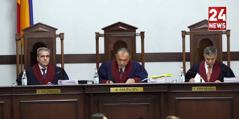 Конституционный суд Армении начал рассмотрение жалоб оппозиции на выборы — что это значит для Арабкира