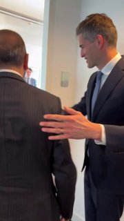 Мирзоян обсудил с главой МИД Нидерландов стратегическое партнерство